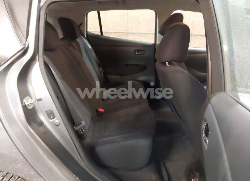 Photo 8 of 2014 Nissan Leaf SV (VIN 1N4AZ0CPXEC335135)