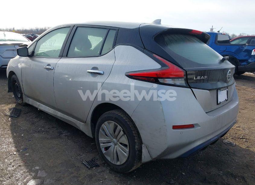 Photo 3 of 2021 Nissan Leaf S 40 KWH (VIN 1N4AZ1BV4MC552751)