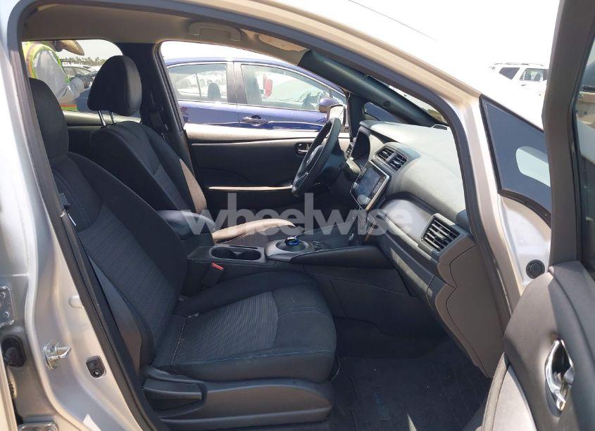 Photo 5 of 2022 Nissan Leaf S 40 KWH (VIN 1N4AZ1BV7NC563258)