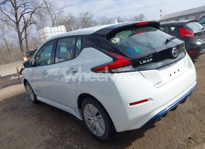 Photo 3 of 2019 Nissan Leaf S (VIN 1N4AZ1CP0KC321908)