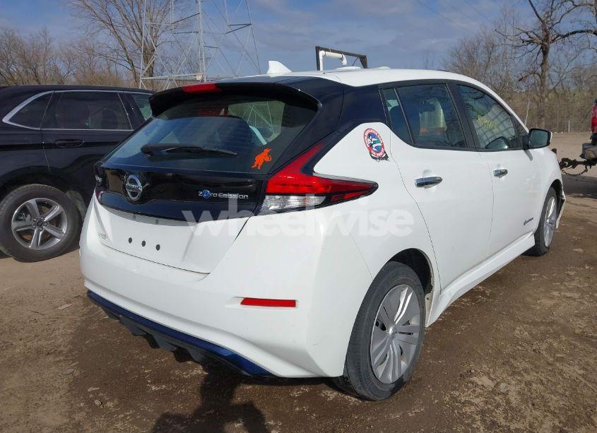 Photo 4 of 2019 Nissan Leaf S (VIN 1N4AZ1CP0KC321908)