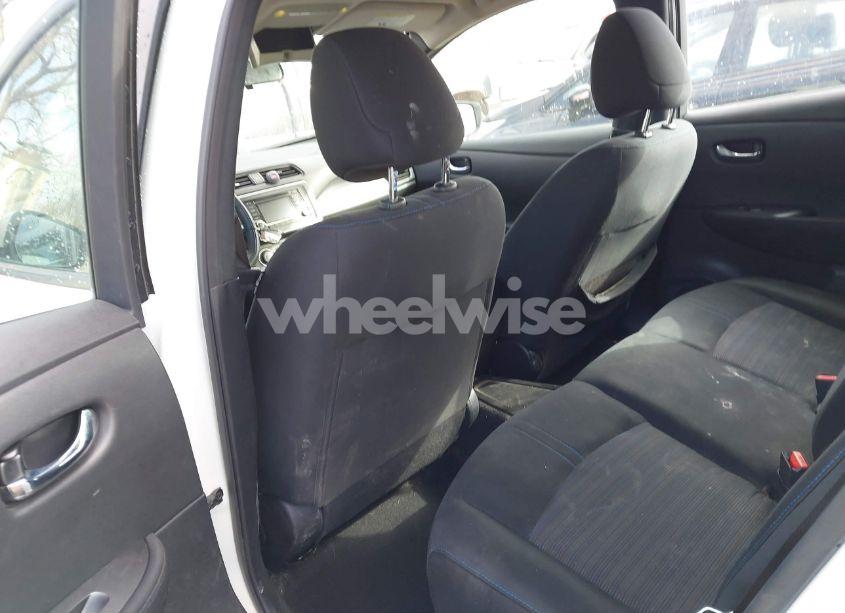 Photo 8 of 2019 Nissan Leaf S (VIN 1N4AZ1CP0KC321908)