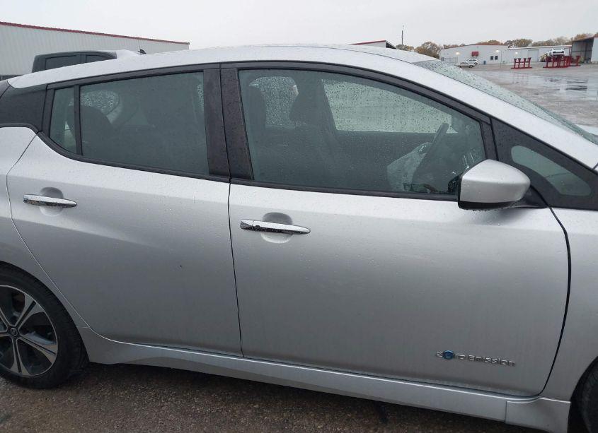 Photo 13 of 2018 Nissan Leaf SV (VIN 1N4AZ1CP3JC305278)