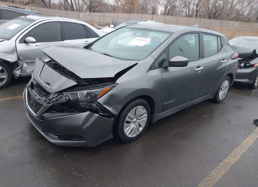 Photo 2 of 2018 Nissan Leaf S (VIN 1N4AZ1CP4JC308514)