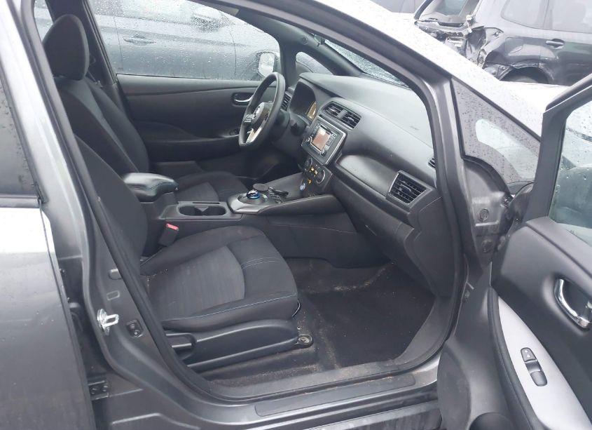 Photo 5 of 2018 Nissan Leaf S (VIN 1N4AZ1CP4JC308514)