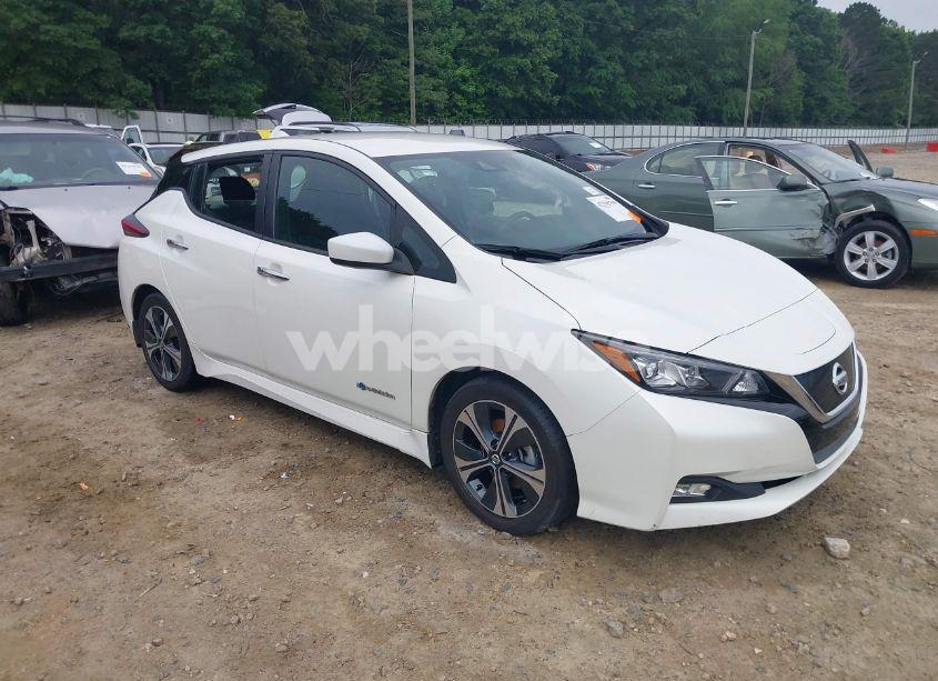 2018 Nissan Leaf SV (VIN 1N4AZ1CP5JC303483) main photo