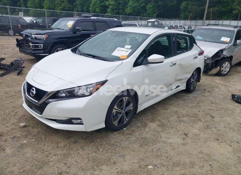 Photo 2 of 2018 Nissan Leaf SV (VIN 1N4AZ1CP5JC303483)