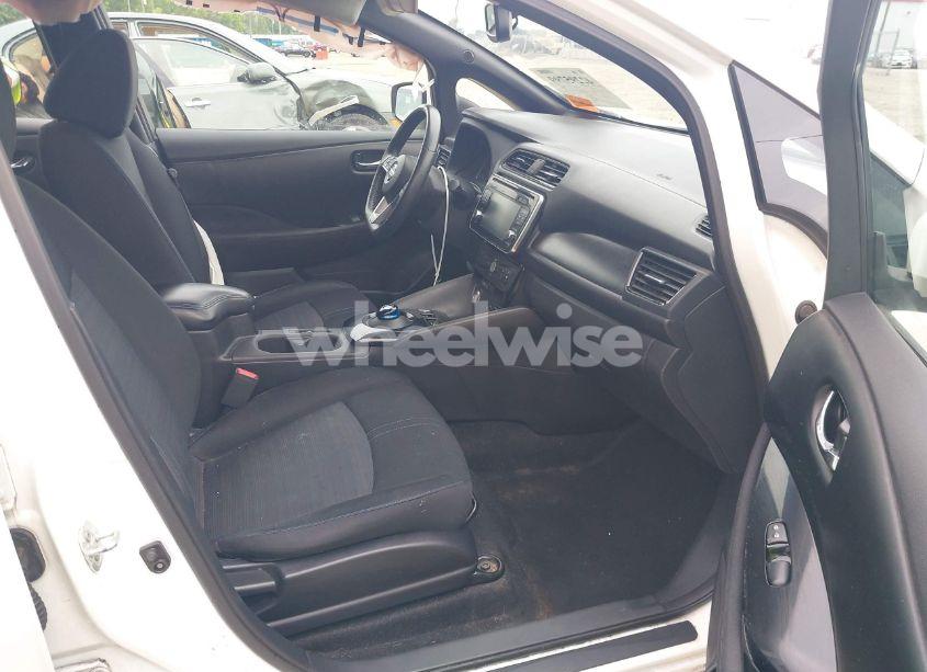 Photo 5 of 2018 Nissan Leaf SV (VIN 1N4AZ1CP5JC303483)