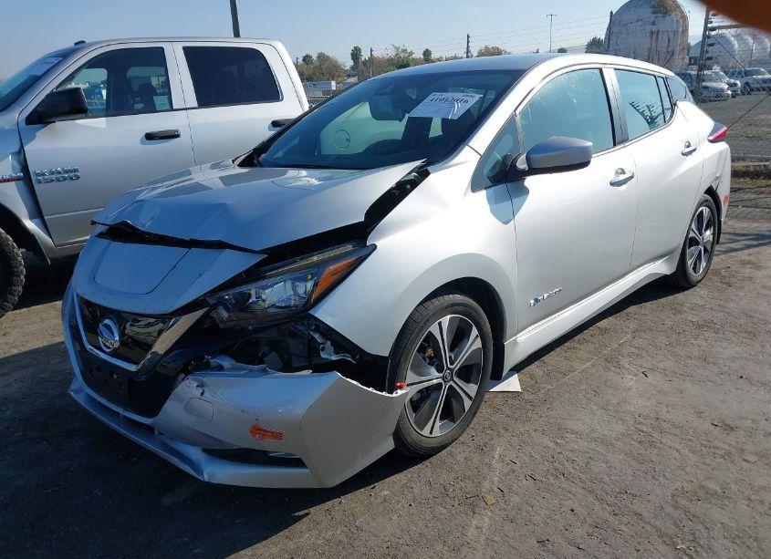 Photo 2 of 2019 Nissan Leaf SV (VIN 1N4AZ1CP5KC320561)