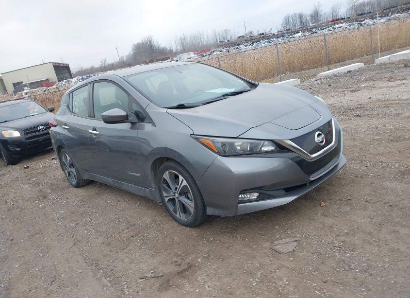 2018 Nissan Leaf SV (VIN 1N4AZ1CP7JC307356) main photo