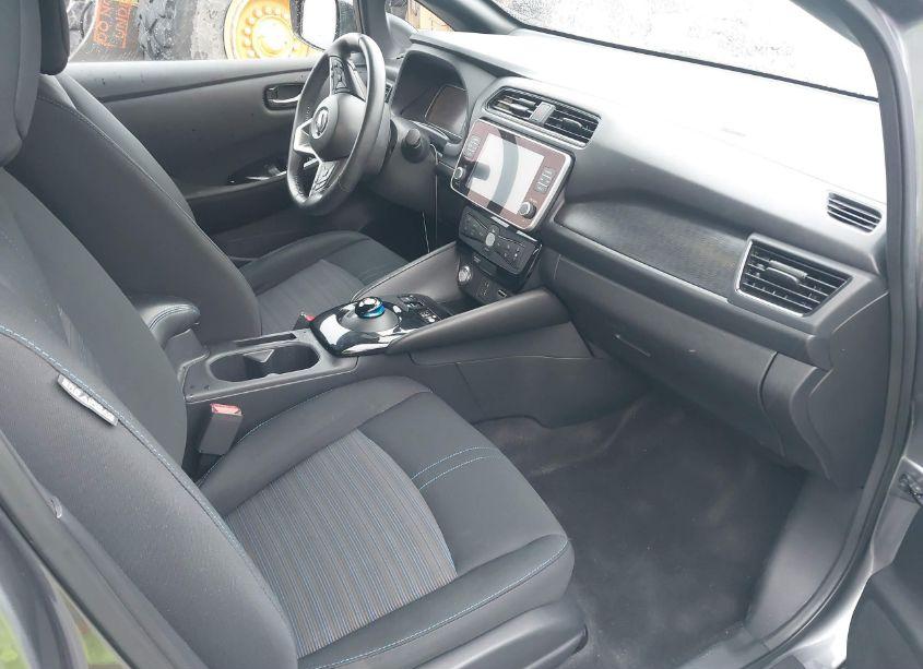 Photo 5 of 2020 Nissan Leaf SV 40 KWH (VIN 1N4AZ1CP7LC301642)