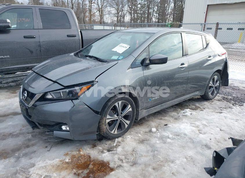 Photo 2 of 2018 Nissan Leaf SV (VIN 1N4AZ1CP8JC304854)