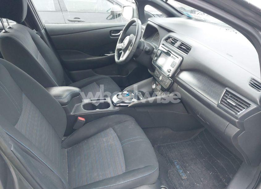 Photo 5 of 2018 Nissan Leaf SV (VIN 1N4AZ1CP8JC304854)