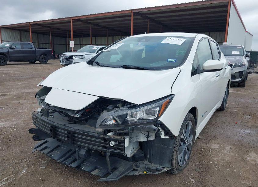 Photo 2 of 2018 Nissan Leaf SV (VIN 1N4AZ1CP8JC312047)