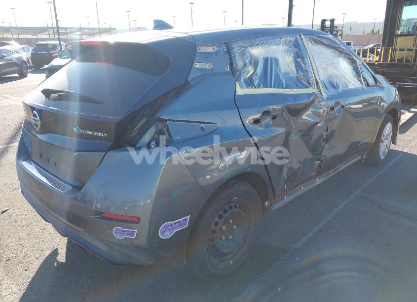 Photo 4 of 2019 Nissan Leaf S (VIN 1N4AZ1CP9KC305352)