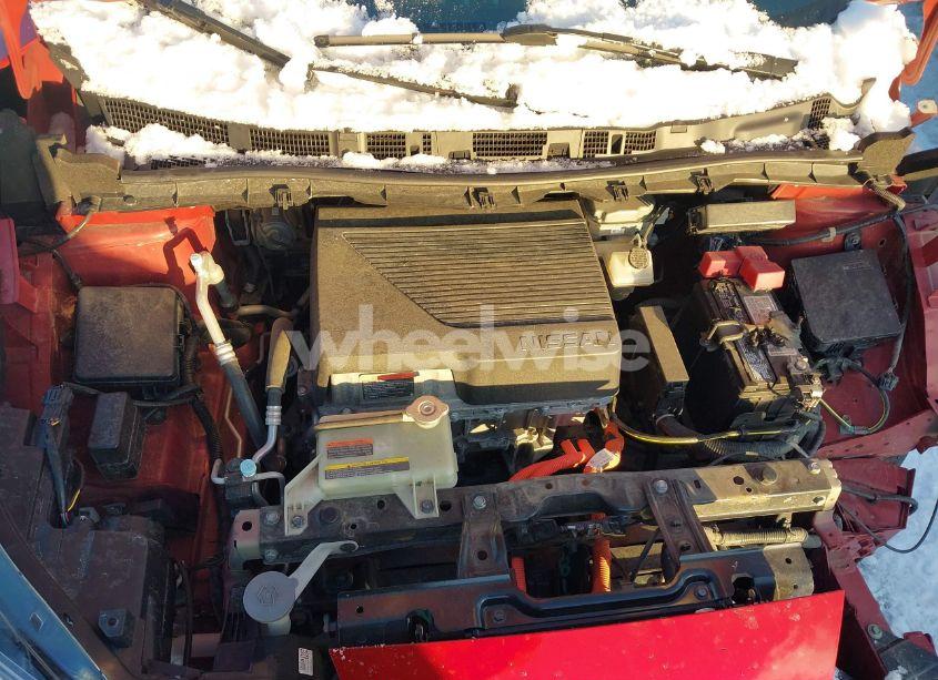 Photo 10 of 2018 Nissan Leaf SV (VIN 1N4AZ1CPXJC307237)