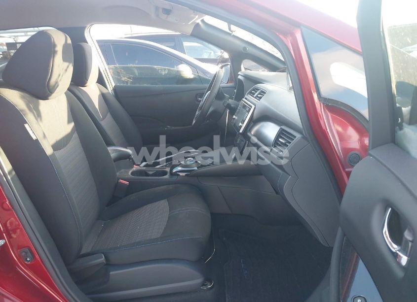 Photo 5 of 2018 Nissan Leaf SV (VIN 1N4AZ1CPXJC307237)