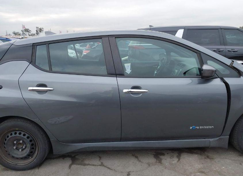 Photo 13 of 2018 Nissan Leaf S (VIN 1N4AZ1CPXJC315340)