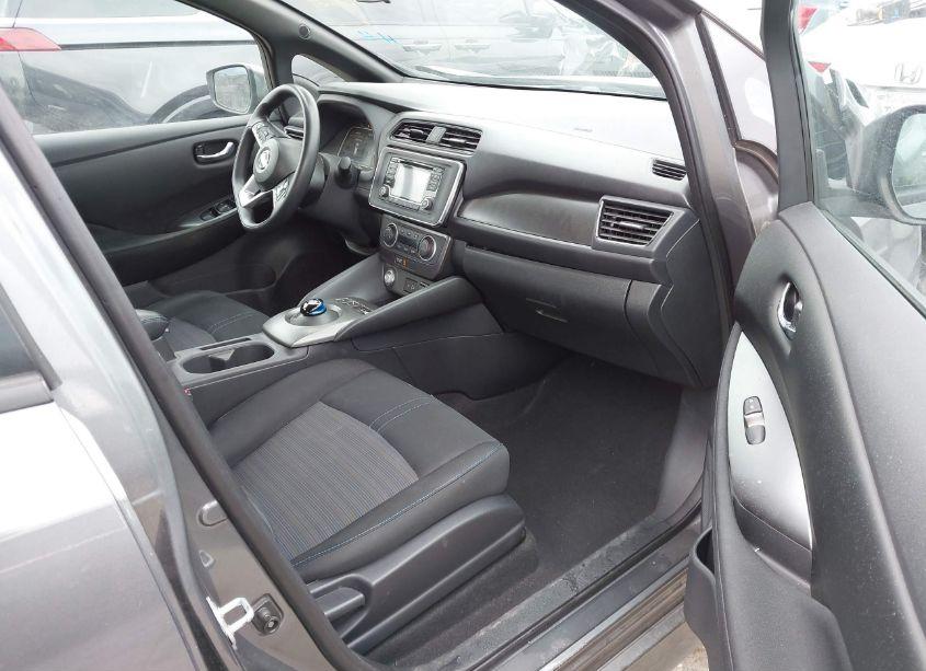 Photo 5 of 2018 Nissan Leaf S (VIN 1N4AZ1CPXJC315340)