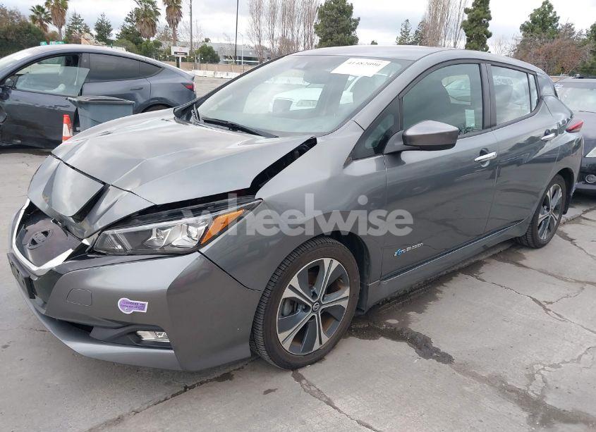 Photo 2 of 2018 Nissan Leaf SV (VIN 1N4AZ1CPXJC317668)