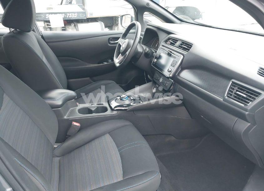 Photo 5 of 2018 Nissan Leaf SV (VIN 1N4AZ1CPXJC317668)