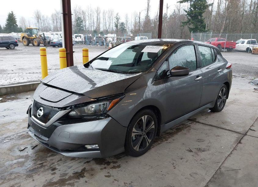 Photo 2 of 2022 Nissan Leaf SV 40 KWH (VIN 1N4AZ1CV5NC562379)