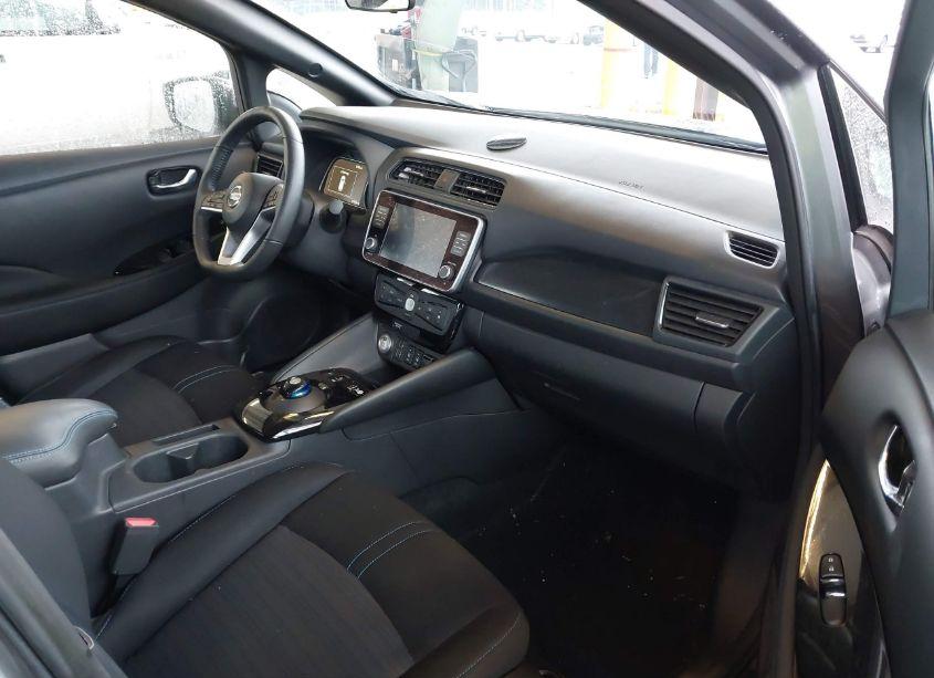 Photo 5 of 2022 Nissan Leaf SV 40 KWH (VIN 1N4AZ1CV5NC562379)