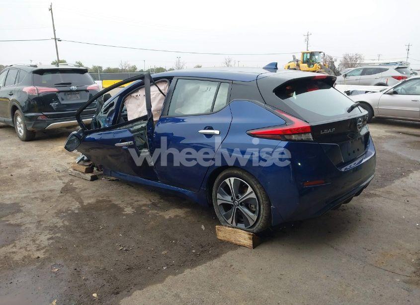 Photo 3 of 2022 Nissan Leaf SV 40 KWH (VIN 1N4AZ1CV6NC552475)