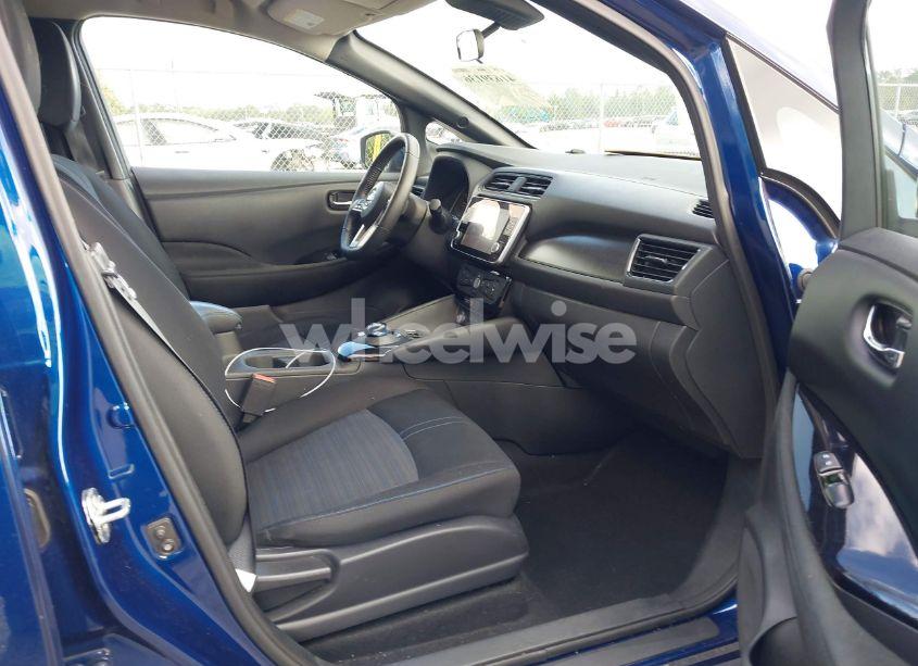 Photo 5 of 2021 Nissan Leaf SV 40 KWH (VIN 1N4AZ1CVXMC552087)