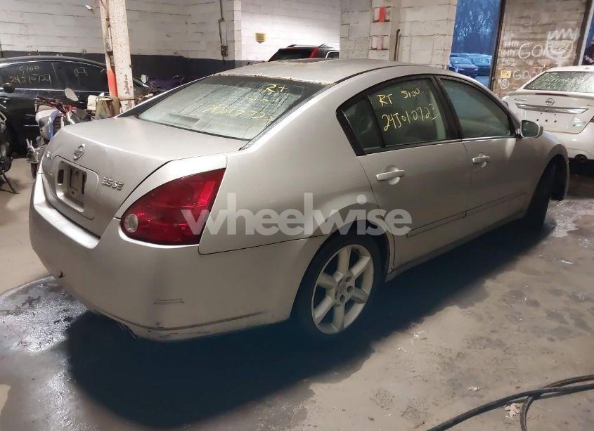 Photo 4 of 2004 Nissan Maxima 3.5 SE (VIN 1N4BA41E04C823867)