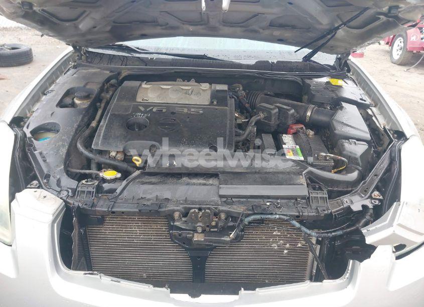 Photo 10 of 2004 Nissan Maxima 3.5 SE (VIN 1N4BA41E04C843018)