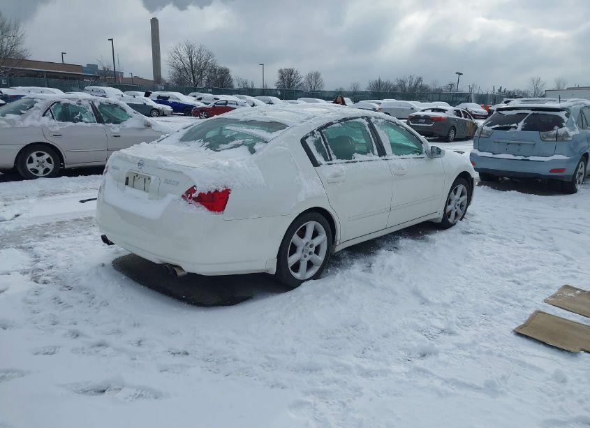 Photo 4 of 2004 Nissan Maxima 3.5 SE (VIN 1N4BA41E04C855380)