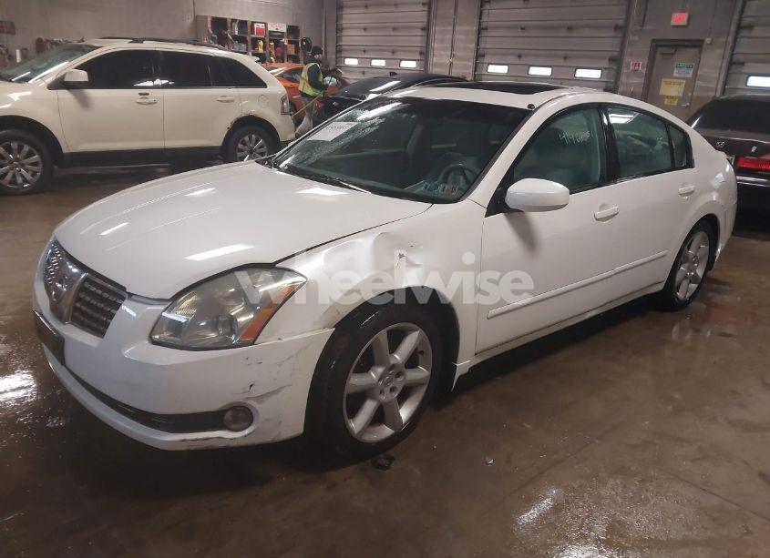 Photo 2 of 2004 Nissan Maxima 3.5 SE (VIN 1N4BA41E04C890873)