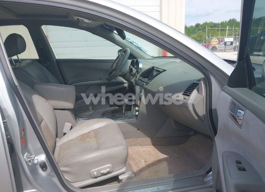 Photo 5 of 2005 Nissan Maxima 3.5 SE (VIN 1N4BA41E05C835308)