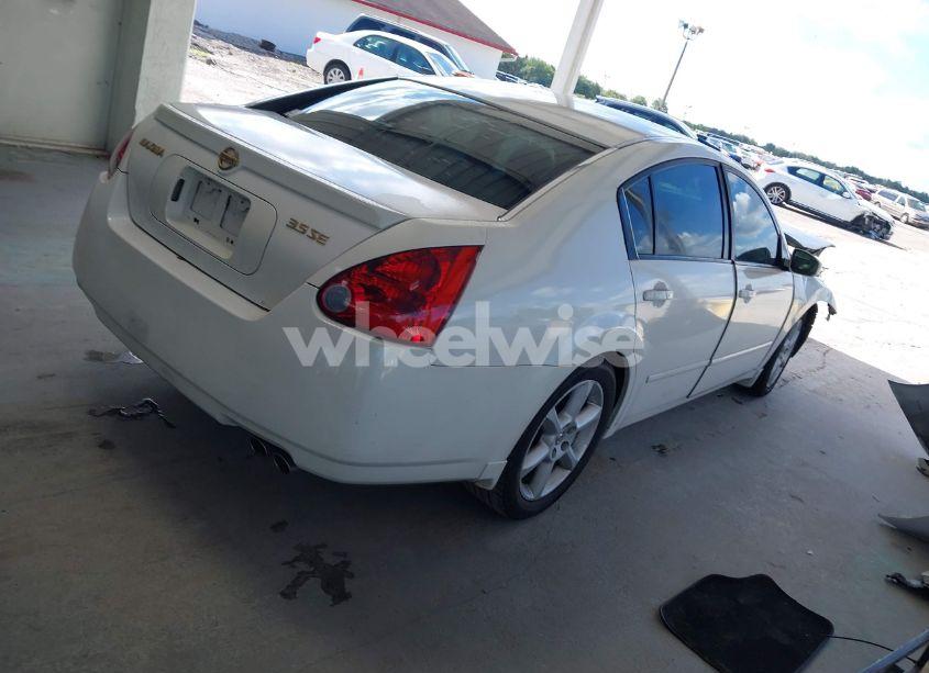 Photo 4 of 2004 Nissan Maxima 3.5 SE (VIN 1N4BA41E14C837633)