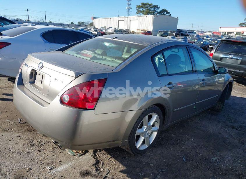 Photo 4 of 2004 Nissan Maxima 3.5 SE (VIN 1N4BA41E14C852679)
