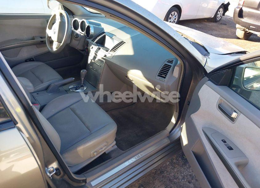 Photo 5 of 2004 Nissan Maxima 3.5 SE (VIN 1N4BA41E14C852679)
