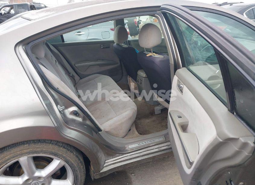 Photo 8 of 2005 Nissan Maxima 3.5 SE (VIN 1N4BA41E25C832166)