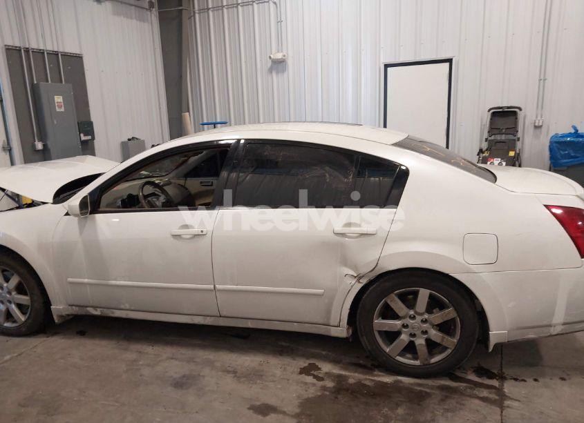 Photo 15 of 2004 Nissan Maxima 3.5 SL (VIN 1N4BA41E34C819781)
