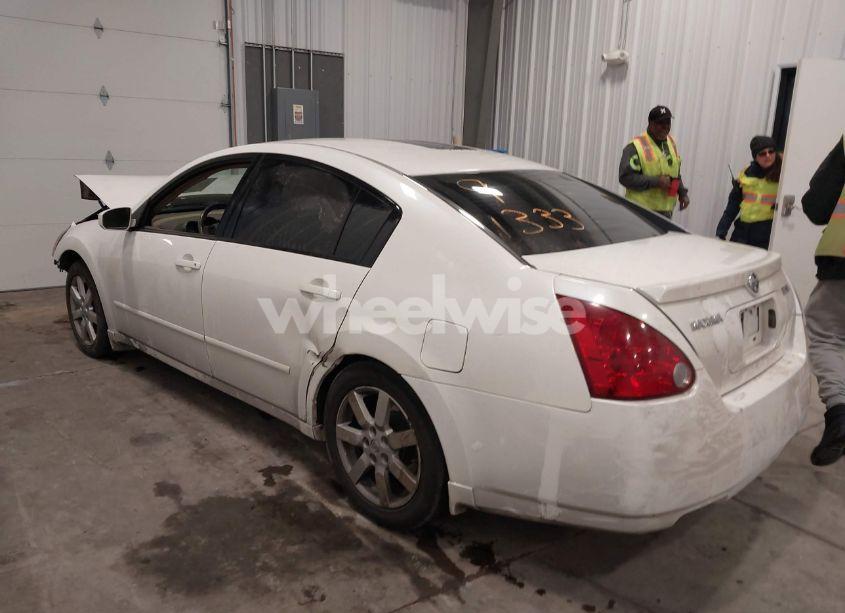 Photo 3 of 2004 Nissan Maxima 3.5 SL (VIN 1N4BA41E34C819781)