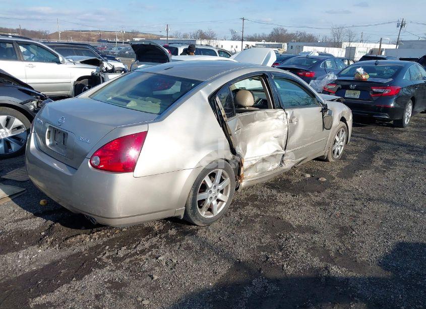 Photo 4 of 2004 Nissan Maxima 3.5 SL (VIN 1N4BA41E34C898112)