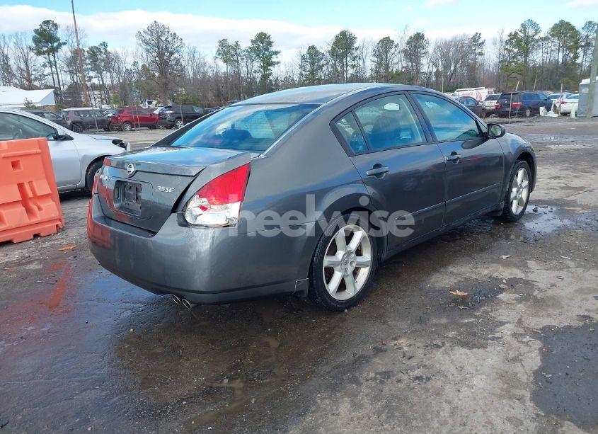Photo 4 of 2005 Nissan Maxima 3.5 SE (VIN 1N4BA41E35C844097)