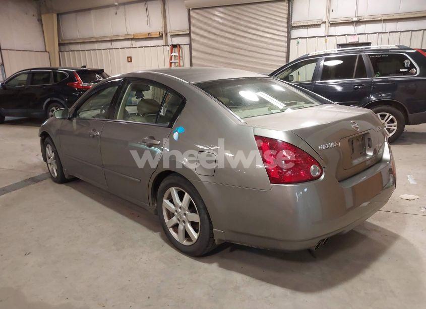 Photo 3 of 2005 Nissan Maxima 3.5 SL (VIN 1N4BA41E35C877021)