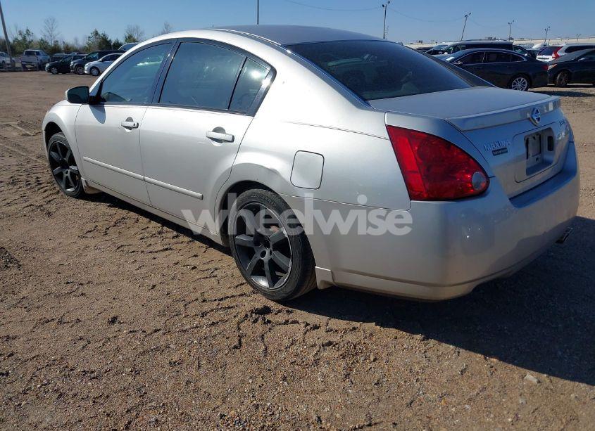 Photo 3 of 2004 Nissan Maxima 3.5 SE (VIN 1N4BA41E44C812256)