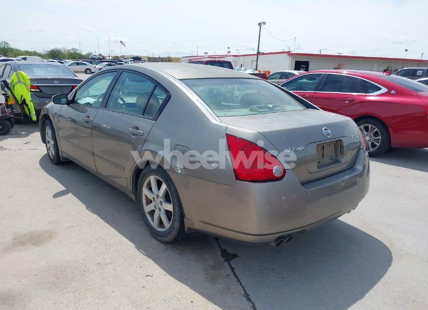 Photo 3 of 2004 Nissan Maxima 3.5 SL (VIN 1N4BA41E44C921302)