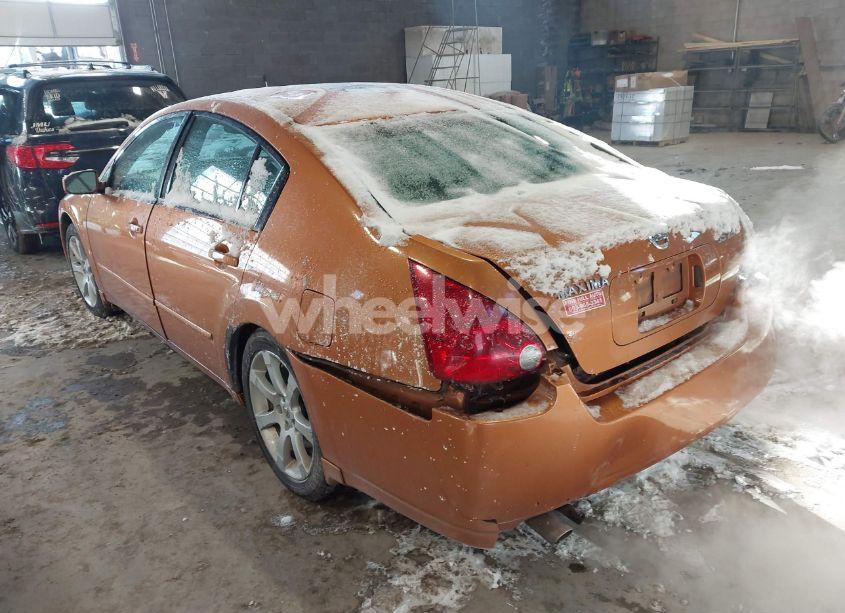 Photo 3 of 2004 Nissan Maxima 3.5 SE (VIN 1N4BA41E54C809155)