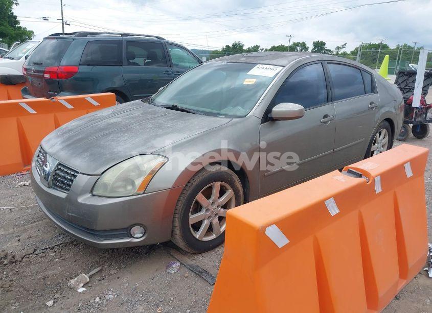 Photo 2 of 2004 Nissan Maxima 3.5 SL (VIN 1N4BA41E74C858809)