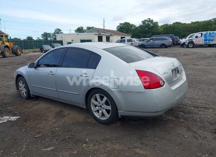Photo 3 of 2004 Nissan Maxima 3.5 SL (VIN 1N4BA41E84C814141)