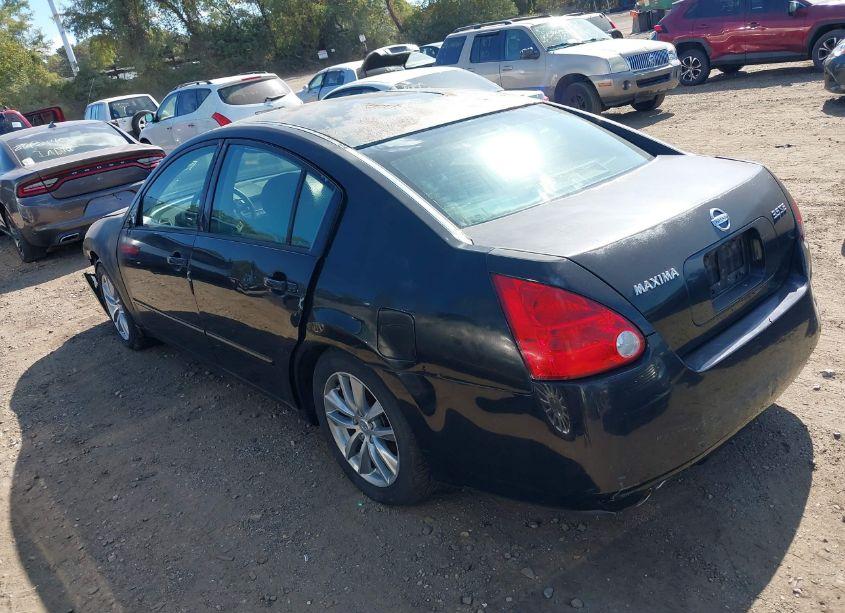 Photo 3 of 2004 Nissan Maxima 3.5 SE (VIN 1N4BA41E84C843770)