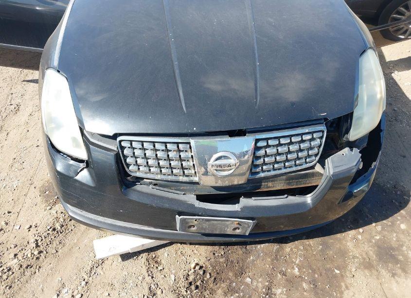 Photo 6 of 2004 Nissan Maxima 3.5 SE (VIN 1N4BA41E84C843770)